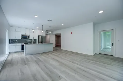2059 Lafayette Road Portsmouth NH 03801