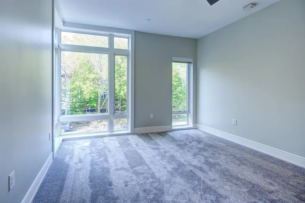 2059 Lafayette Road Portsmouth NH 03801