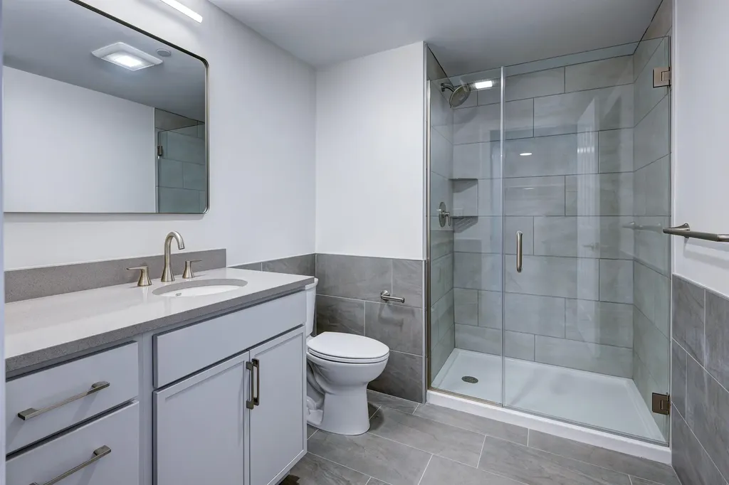 2059 Lafayette Road Portsmouth NH 03801