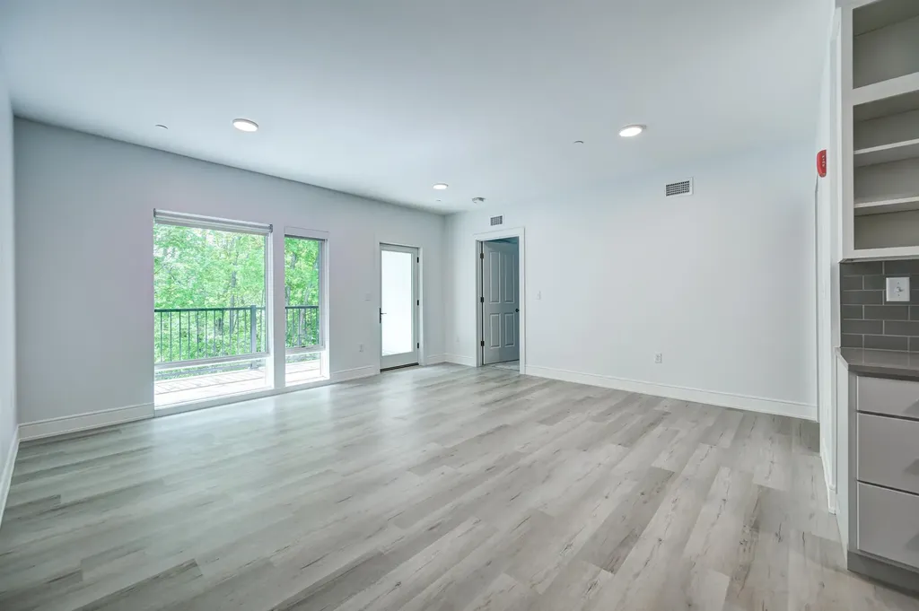 2059 Lafayette Road Portsmouth NH 03801