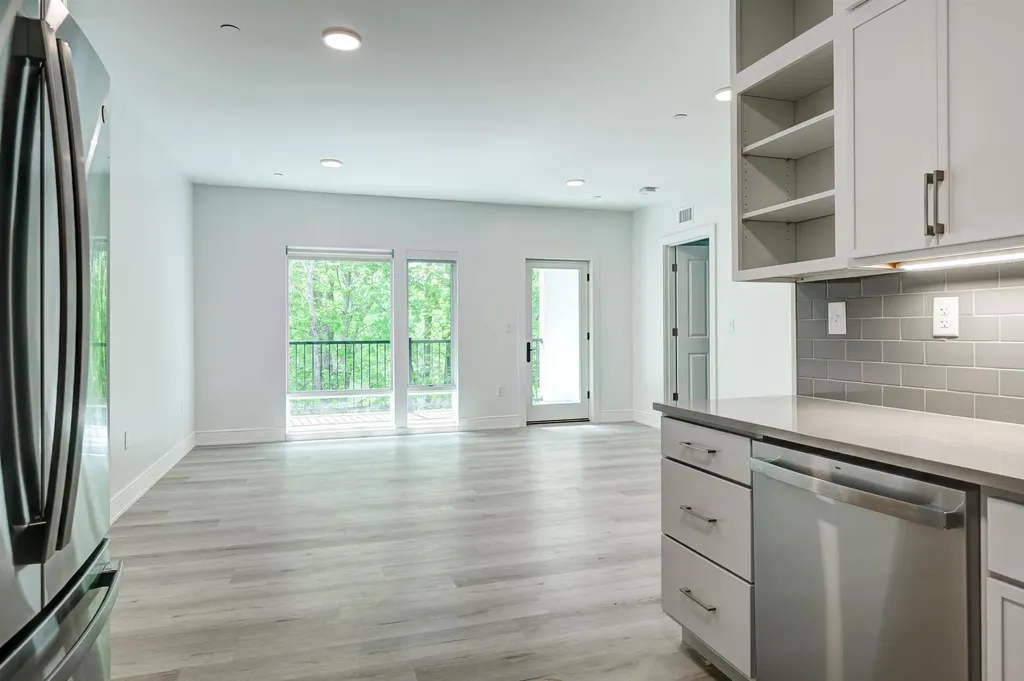2059 Lafayette Road Portsmouth NH 03801