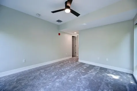 2059 Lafayette Road Portsmouth NH 03801