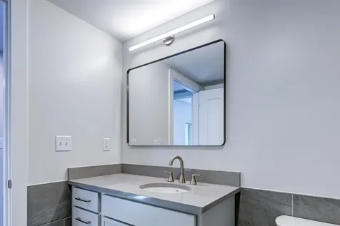 2059 Lafayette Road Portsmouth NH 03801