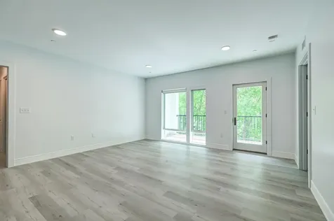 2059 Lafayette Road Portsmouth NH 03801