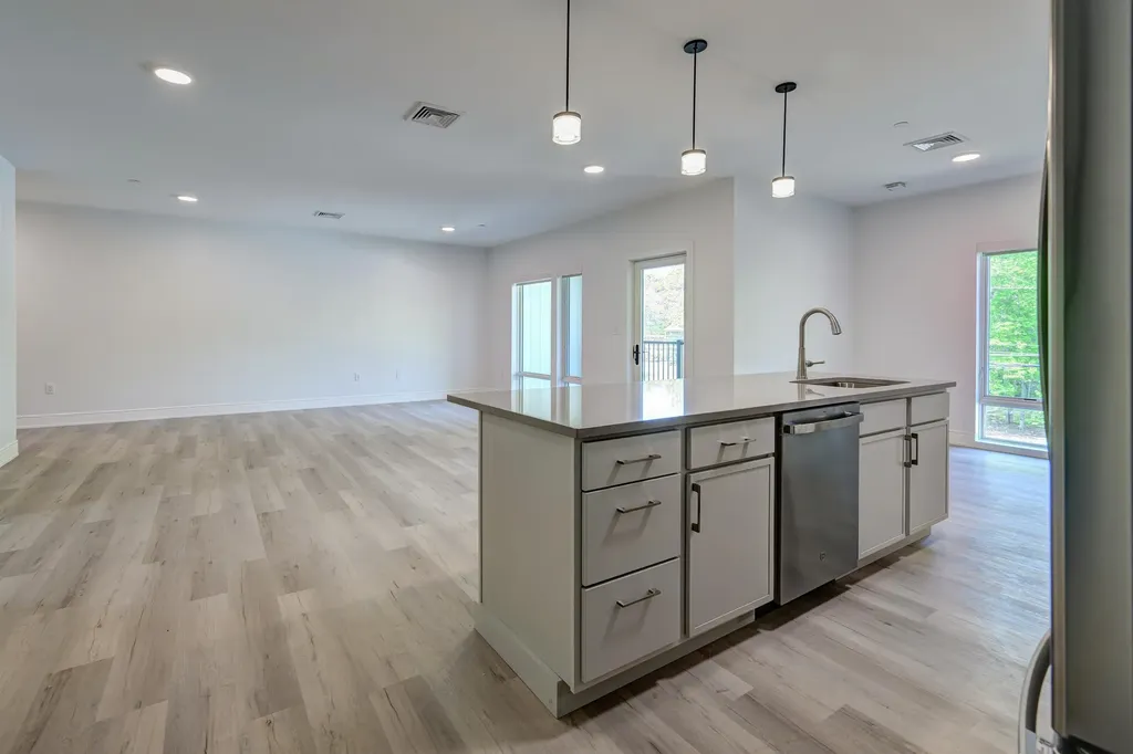 2059 Lafayette Road Portsmouth NH 03801