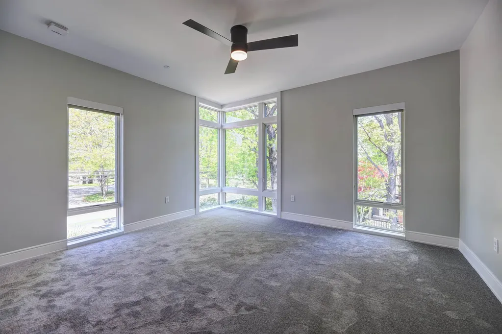 2059 Lafayette Road Portsmouth NH 03801