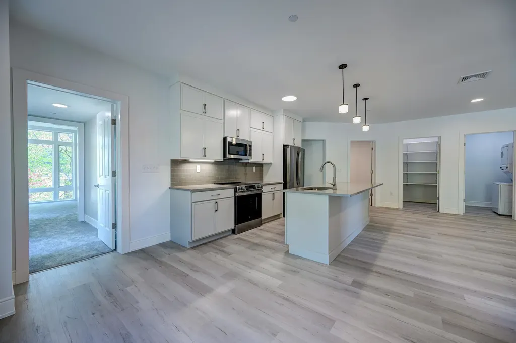 2059 Lafayette Road Portsmouth NH 03801