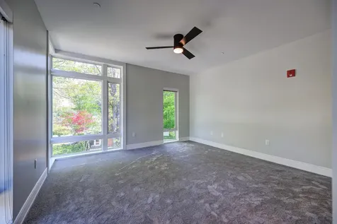 2059 Lafayette Road Portsmouth NH 03801