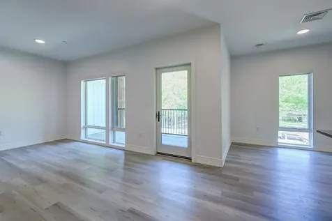 2059 Lafayette Road Portsmouth NH 03801