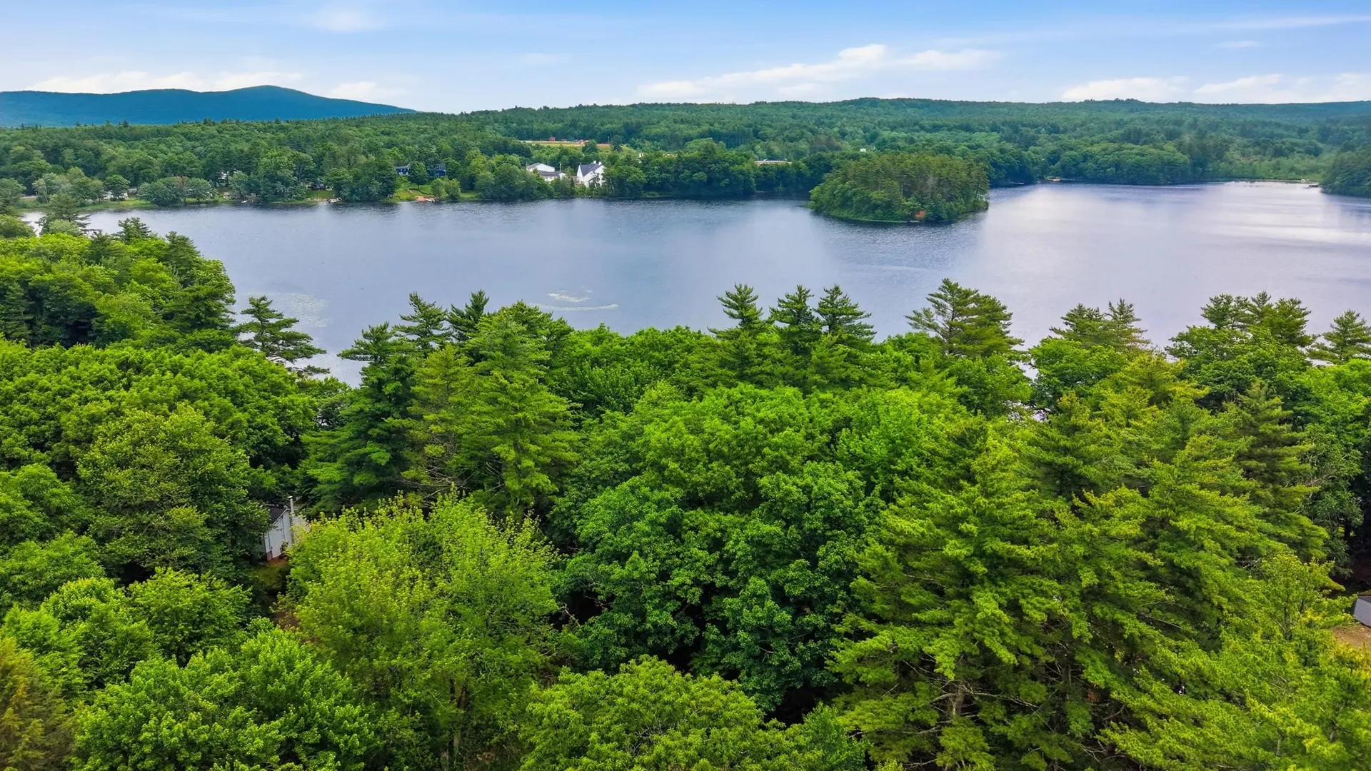 3 Oak Court Northwood NH 03261