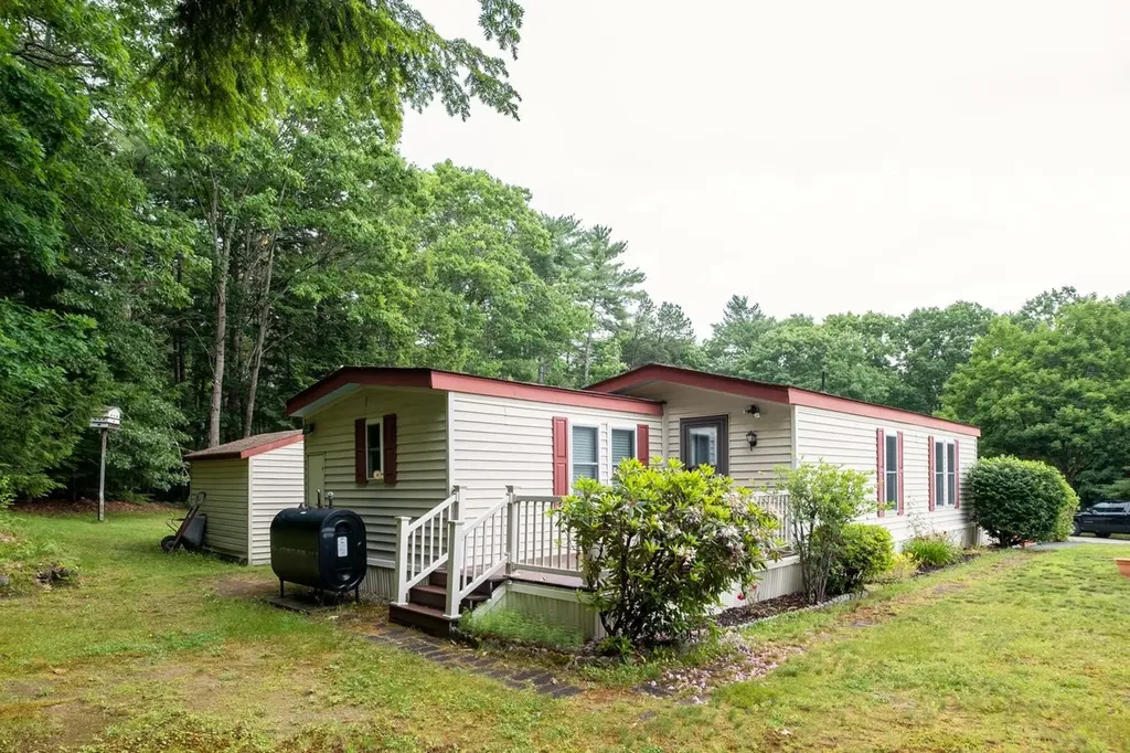 58 Monadnock Drive Rochester NH 03867