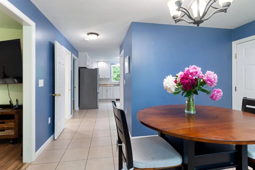 633 Beauty Hill Road Barnstead NH 03218