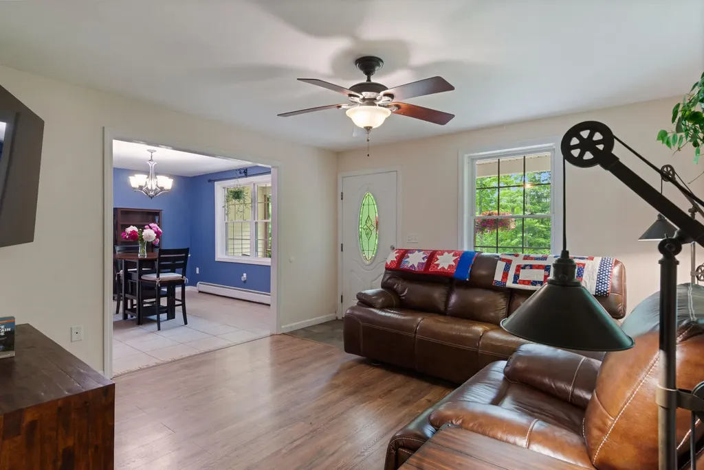 633 Beauty Hill Road Barnstead NH 03218