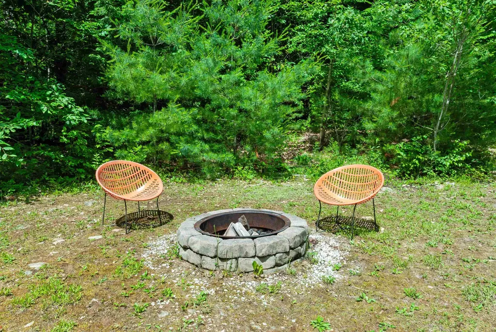 633 Beauty Hill Road Barnstead NH 03218