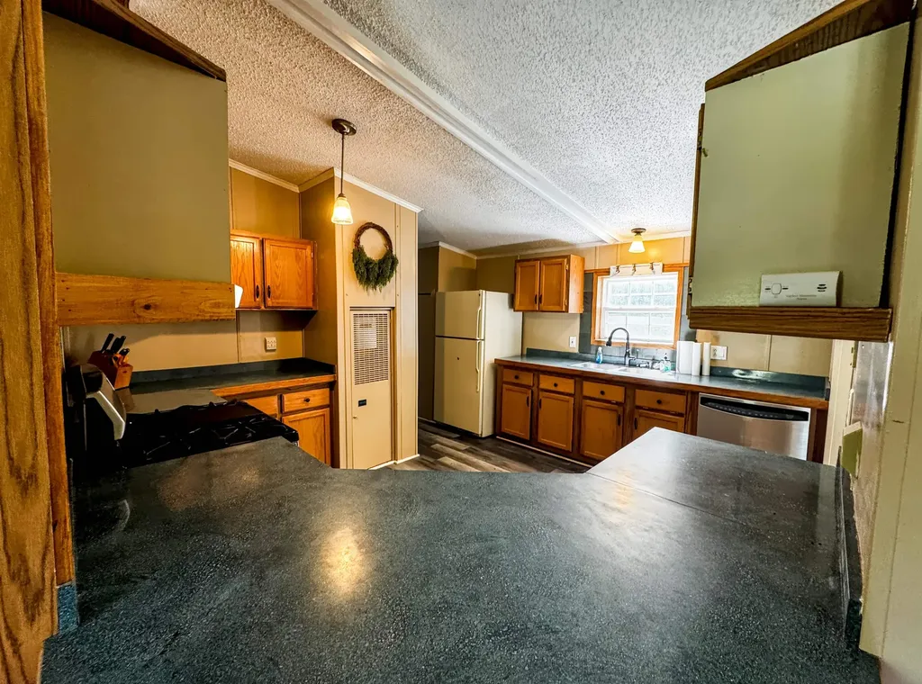 219 Shamrock Hill Sandgate VT 05250