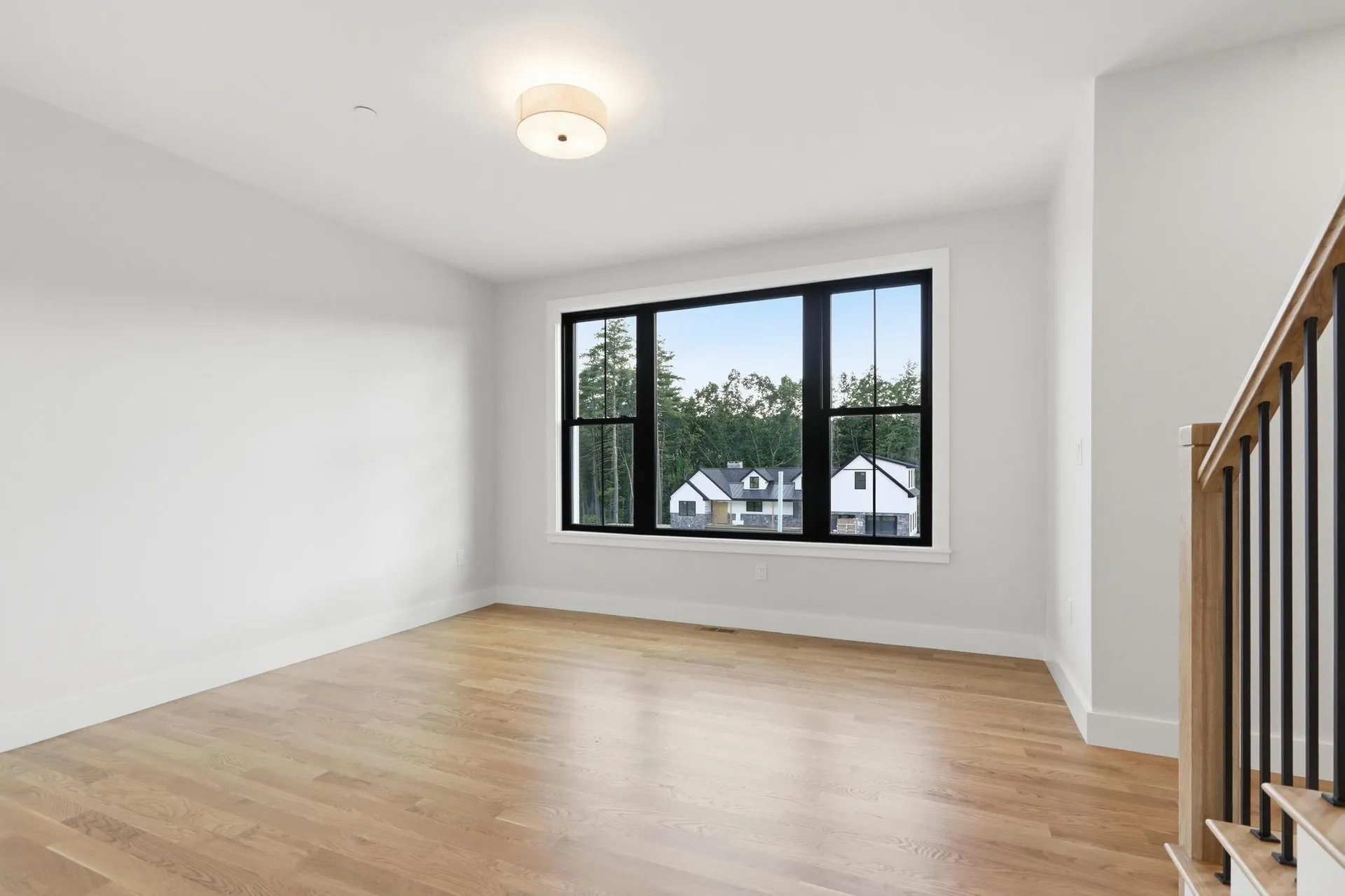 17 Newbury Road Pelham NH 03076