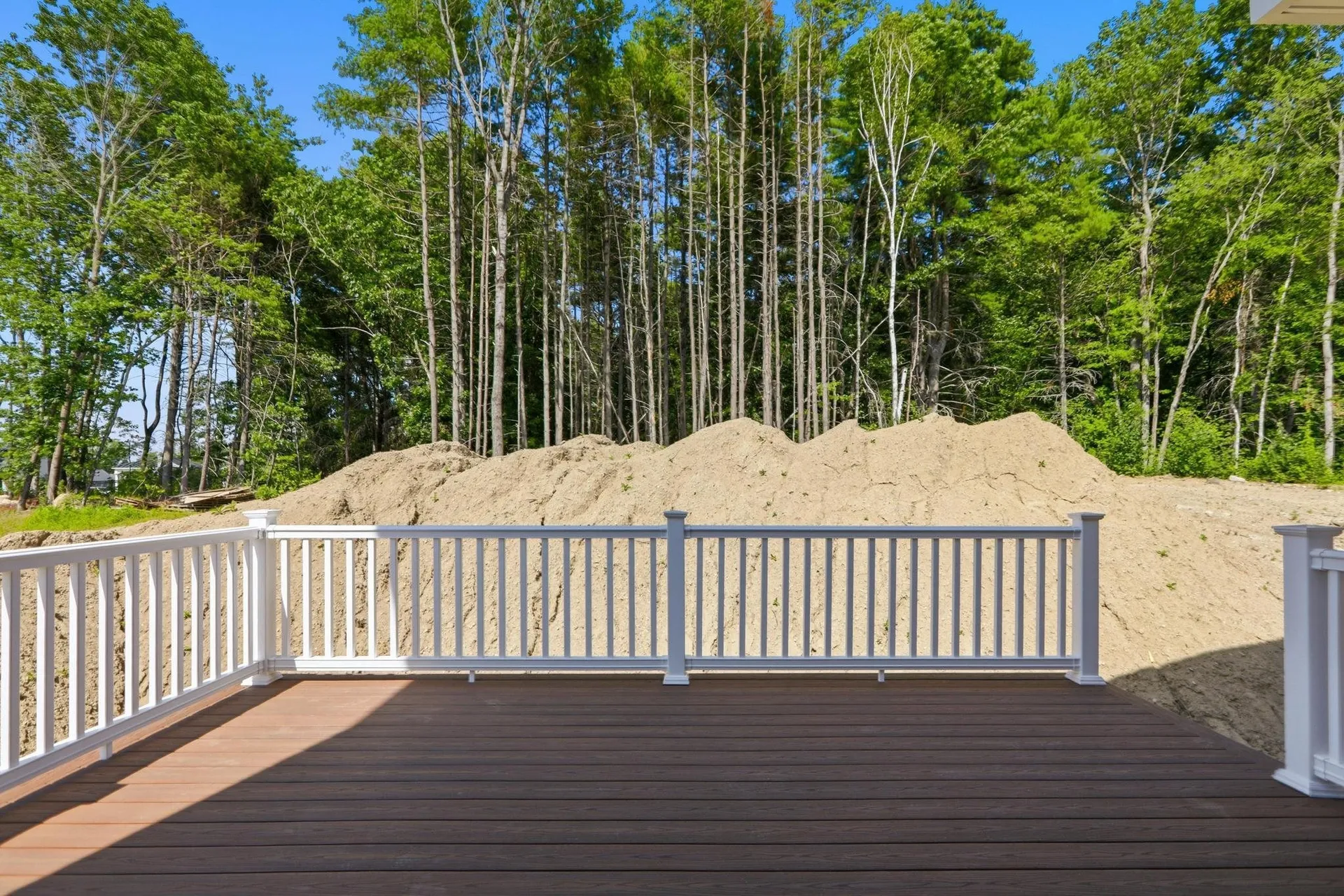 17 Newbury Road Pelham NH 03076