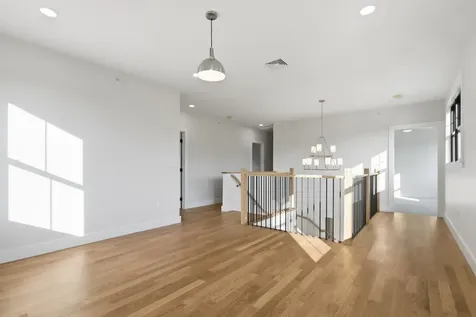 17 Newbury Road Pelham NH 03076