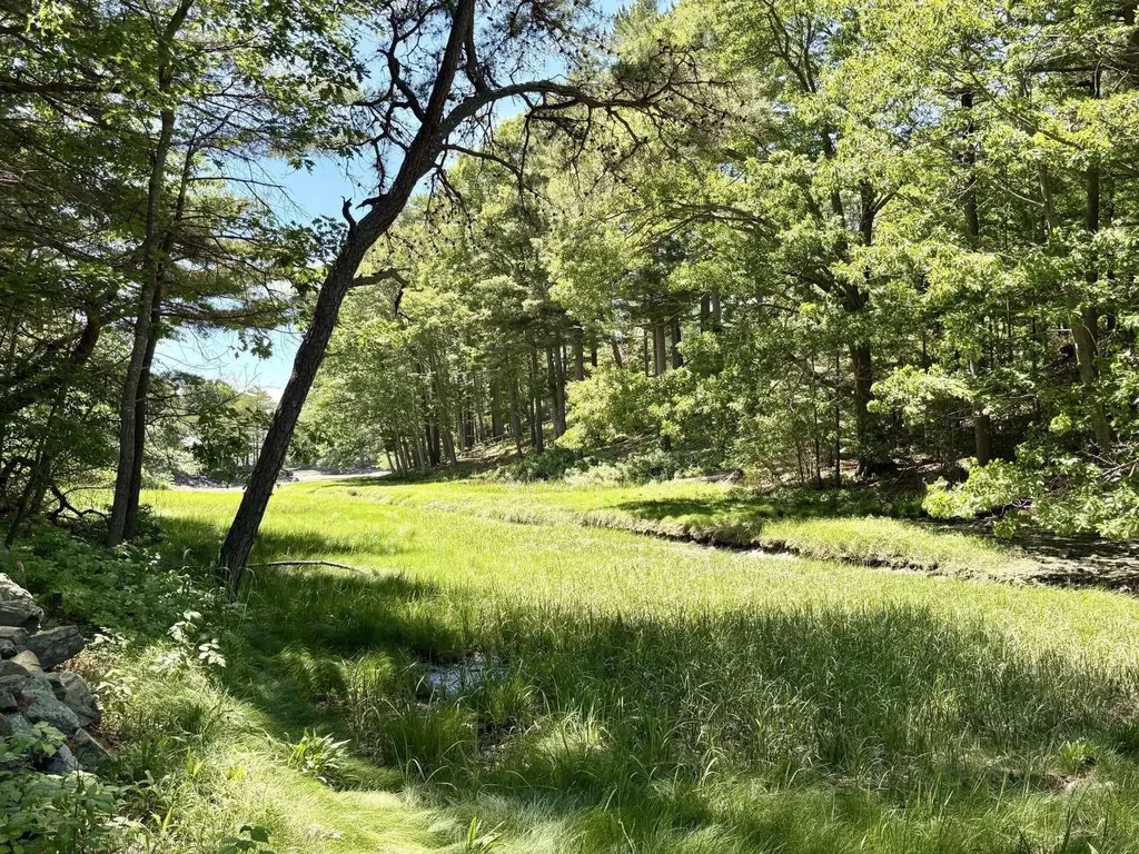 97 Abigale Lane New Castle NH 03854