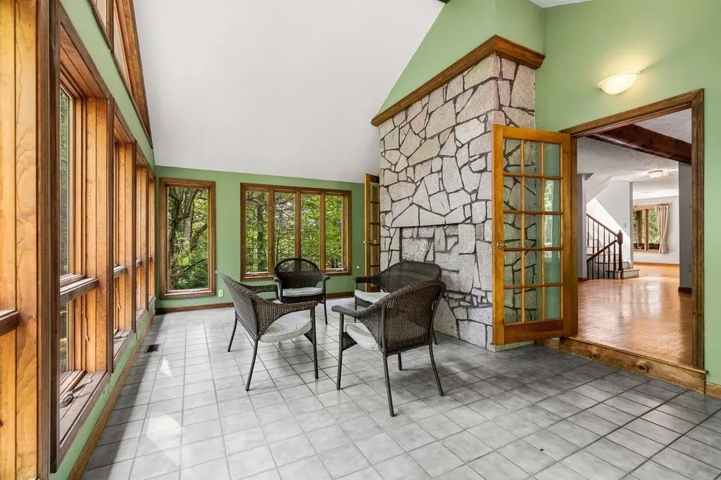 9 Pavillion Road Amherst NH 03031