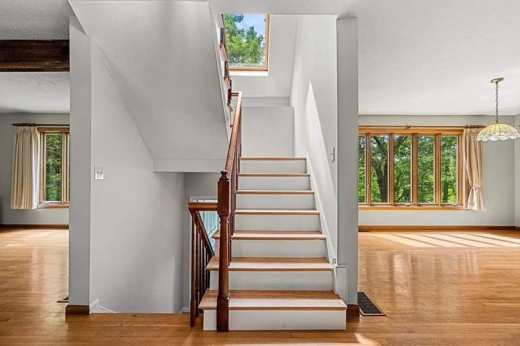 9 Pavillion Road Amherst NH 03031