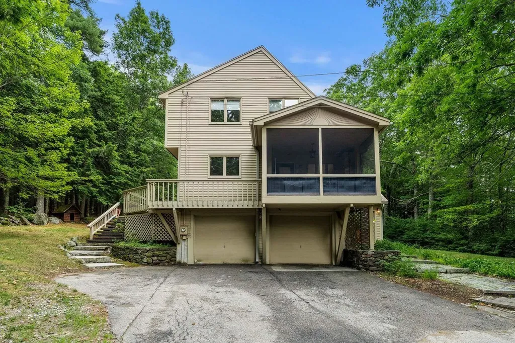 9 Pavillion Road Amherst NH 03031