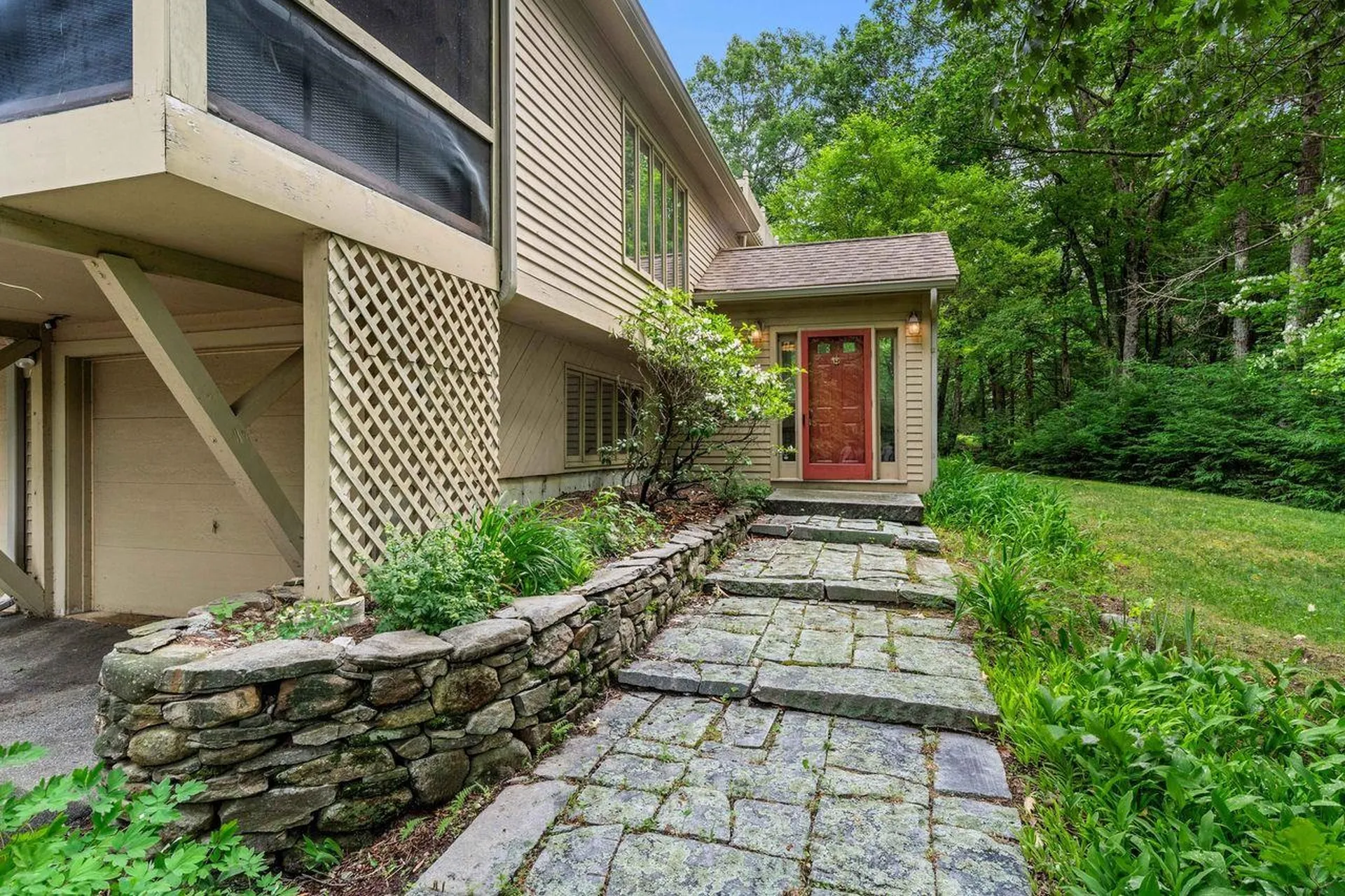 9 Pavillion Road Amherst NH 03031