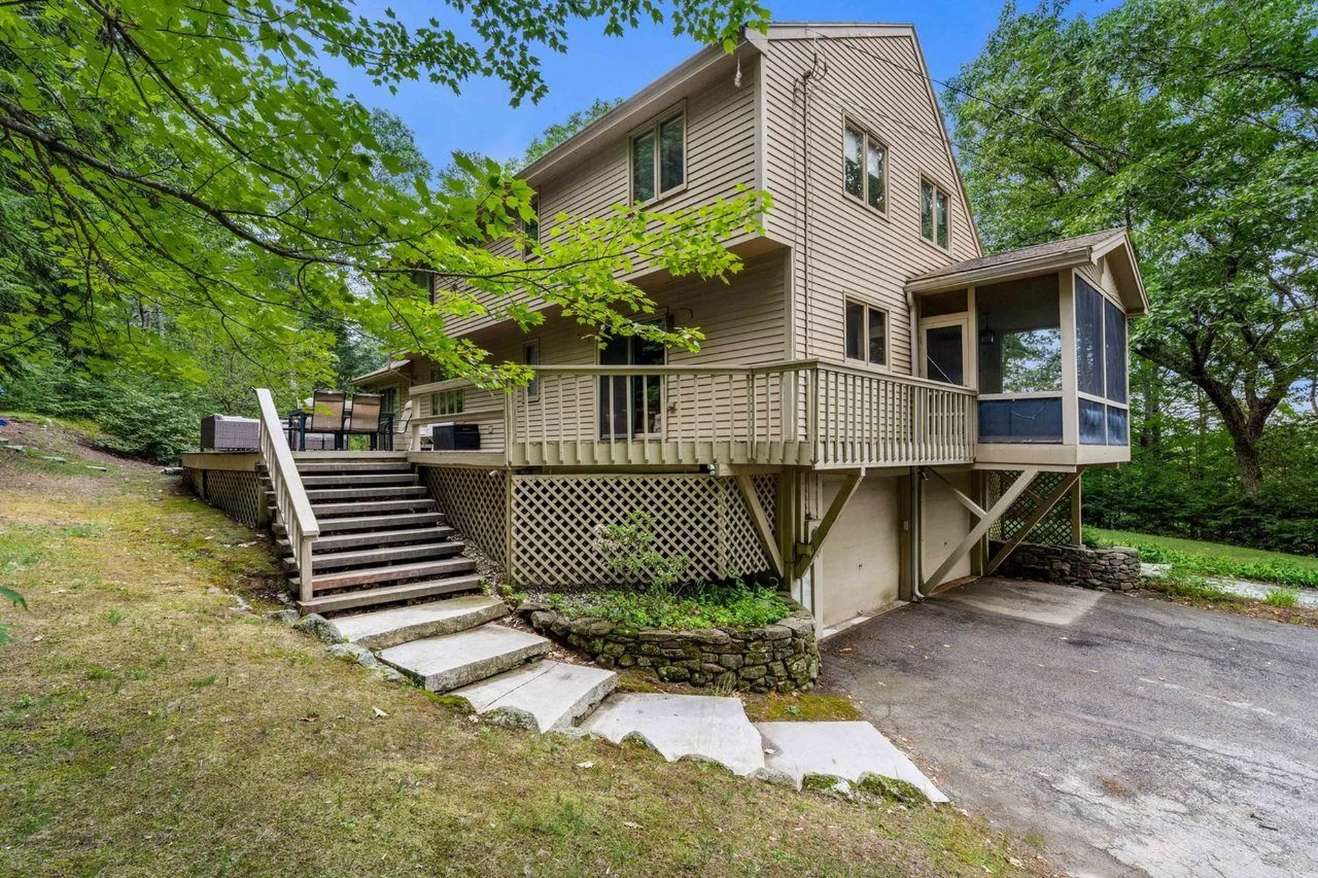 9 Pavillion Road Amherst NH 03031