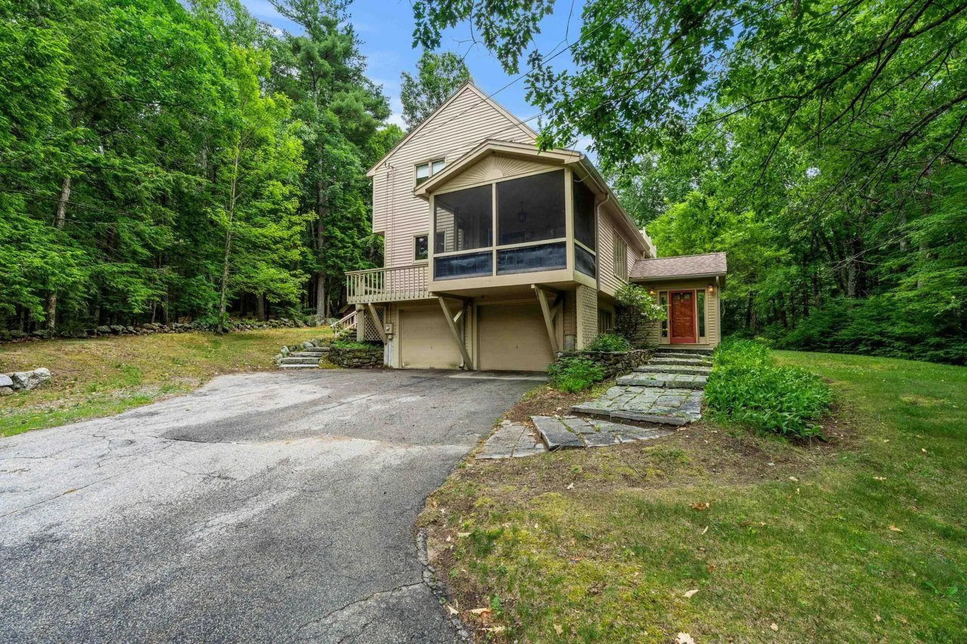 9 Pavillion Road Amherst NH 03031