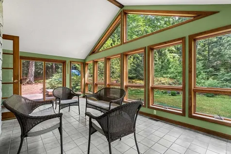 9 Pavillion Road Amherst NH 03031