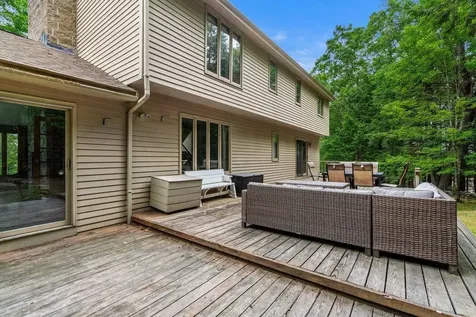 9 Pavillion Road Amherst NH 03031