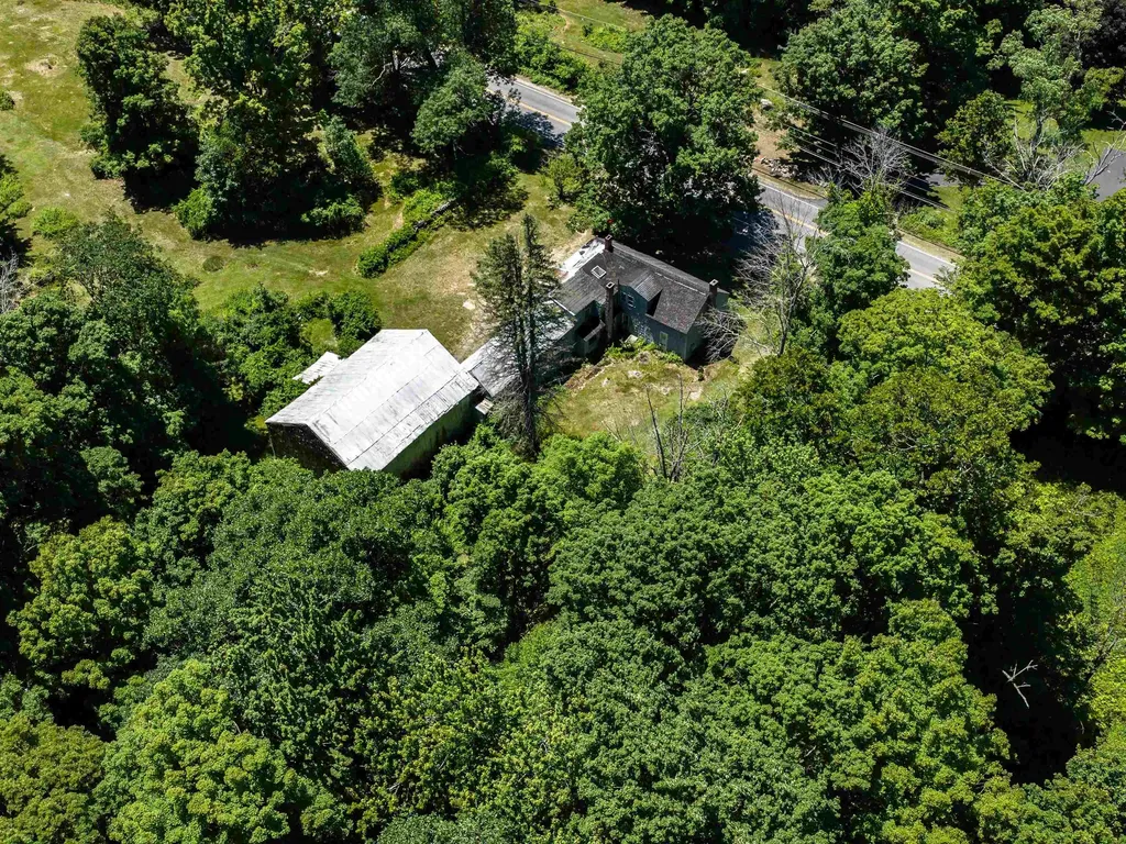 607 N Main Street Wolfeboro NH 03894