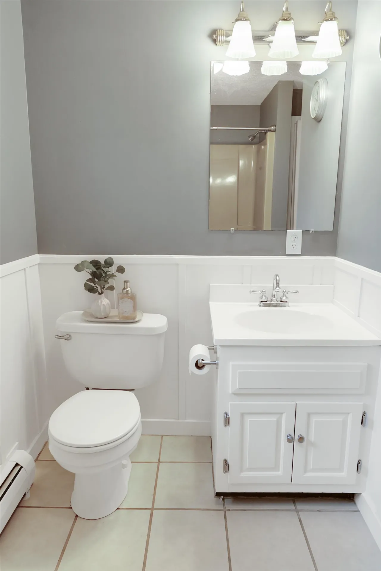 2 Queensway Circle Nashua NH 03062