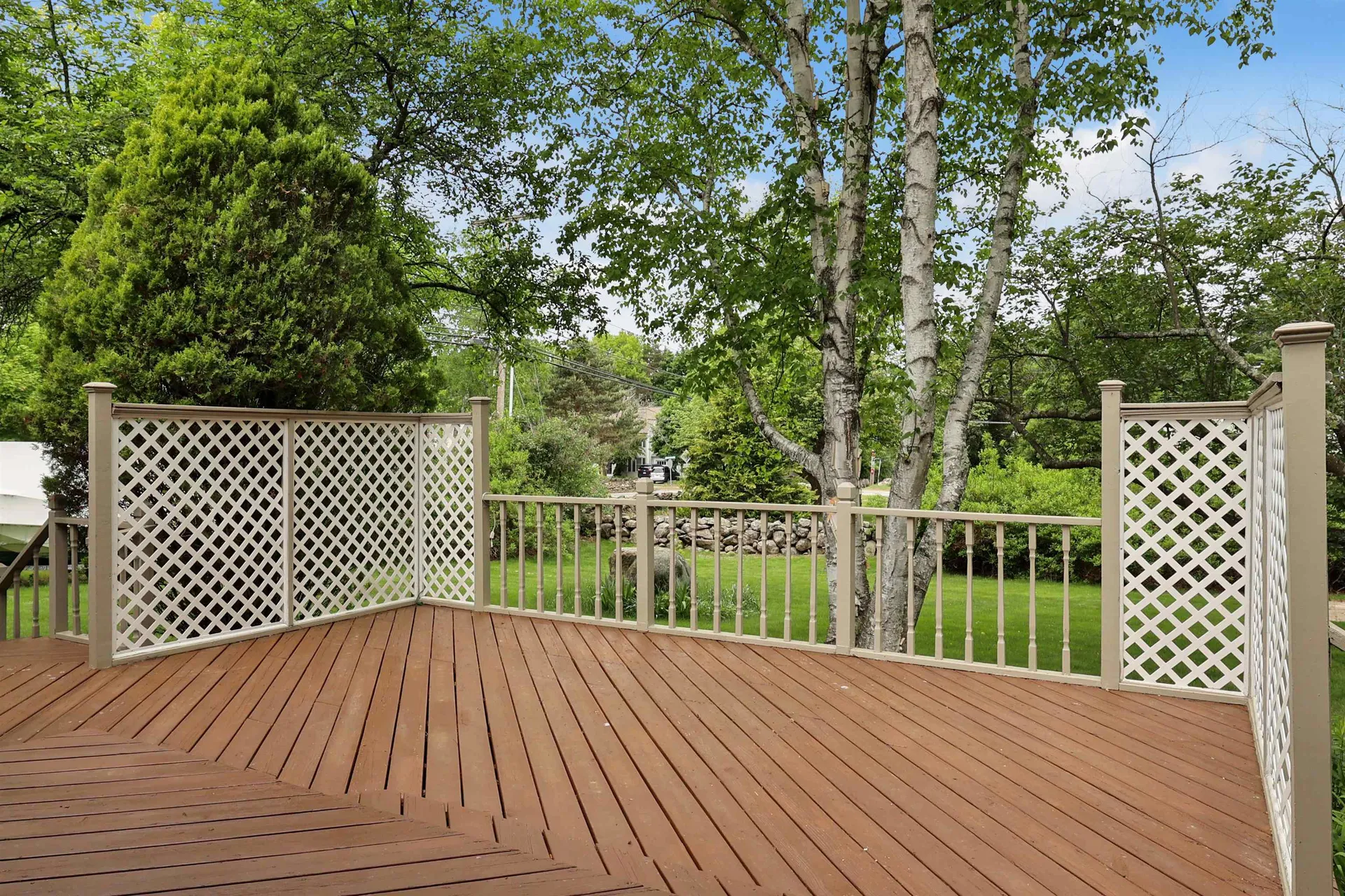 2 Queensway Circle Nashua NH 03062