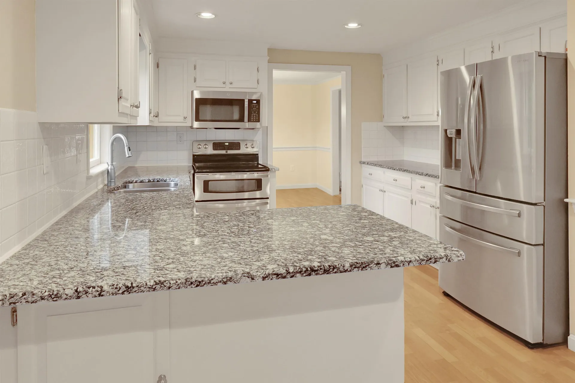 2 Queensway Circle Nashua NH 03062