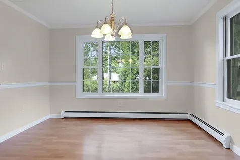 2 Queensway Circle Nashua NH 03062