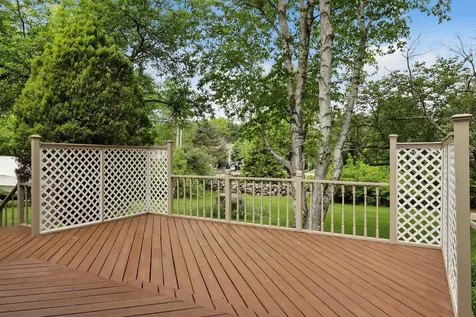 2 Queensway Circle Nashua NH 03062