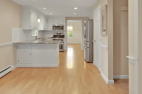 2 Queensway Circle Nashua NH 03062