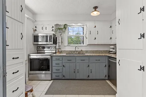 62 Turtle Rock Road Windham NH 03087