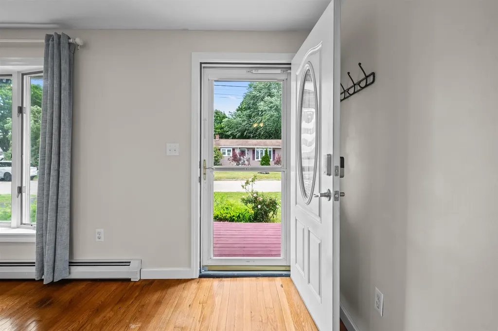 46 Coakley Road Portsmouth NH 03801