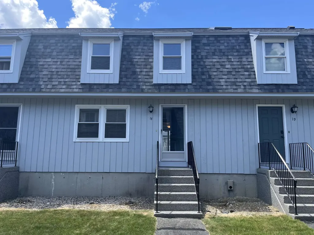 18 Bluestone Drive Nashua NH 03060
