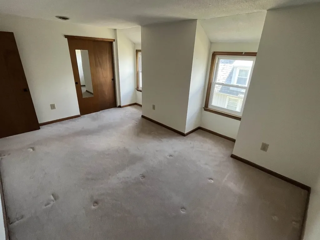 18 Bluestone Drive Nashua NH 03060