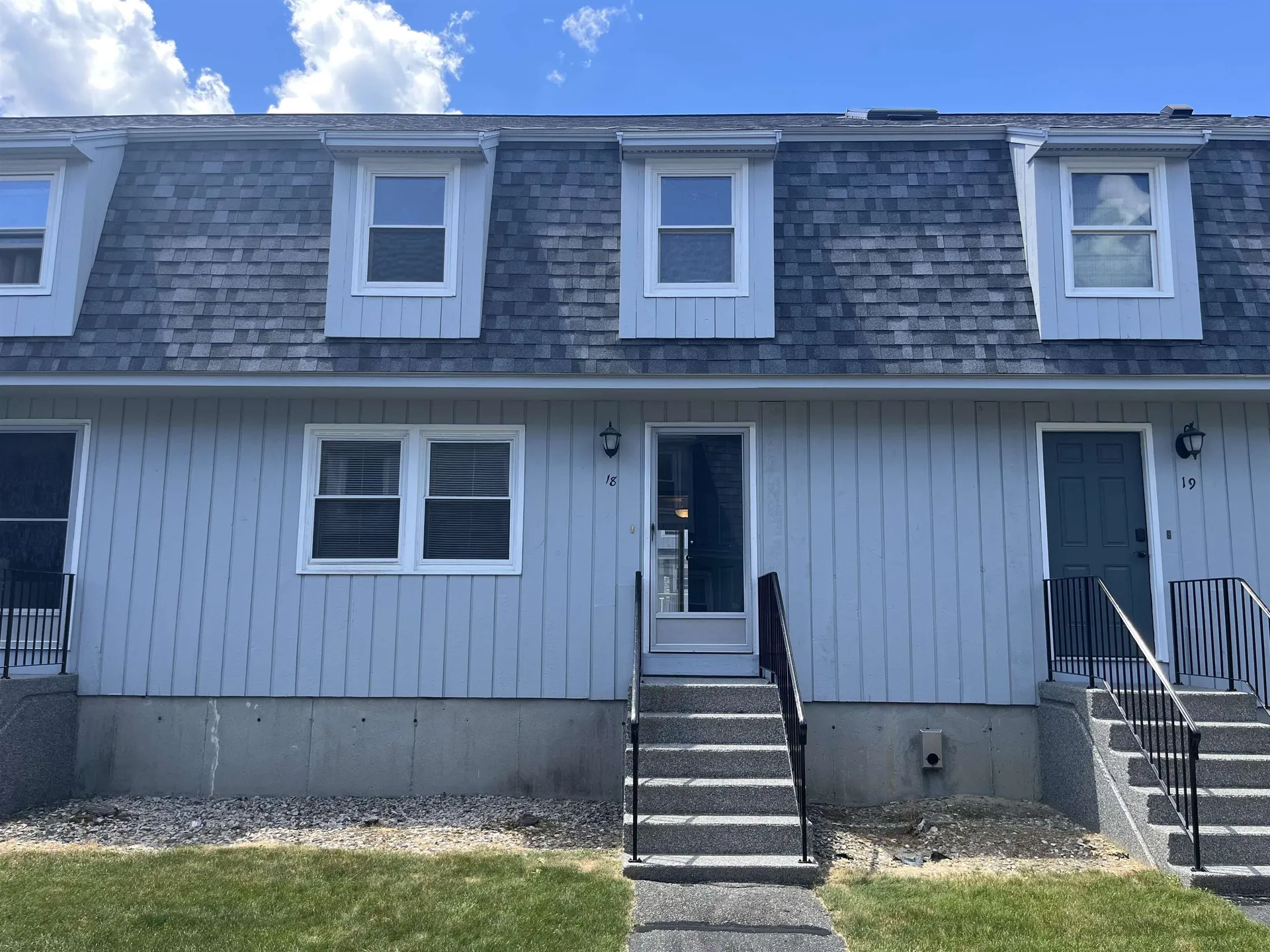 18 Bluestone Drive Nashua NH 03060