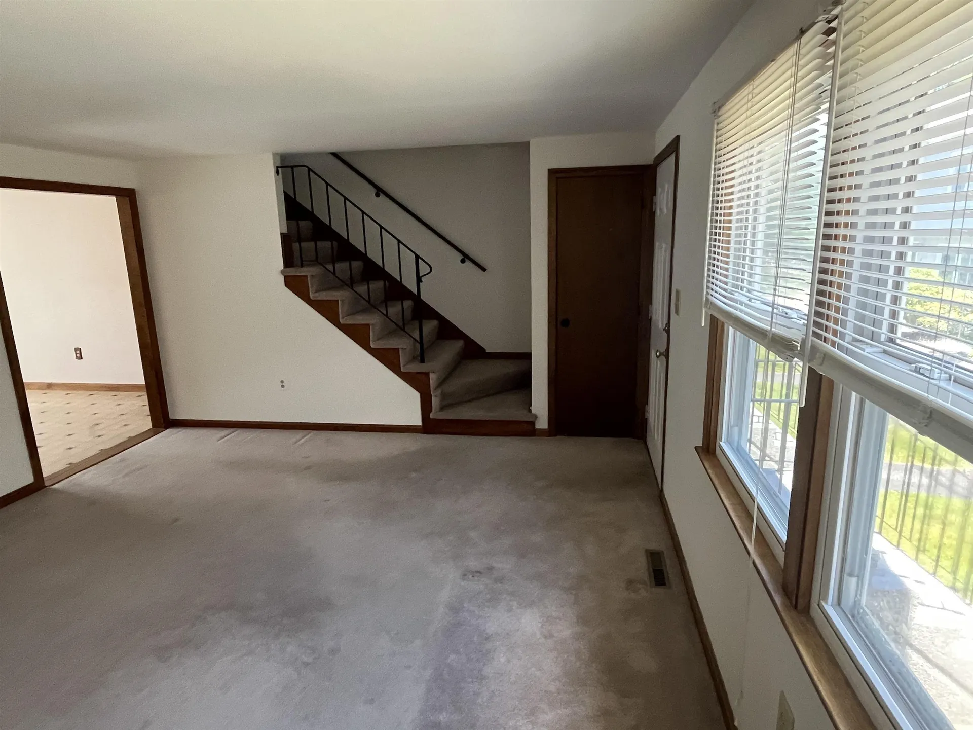 18 Bluestone Drive Nashua NH 03060