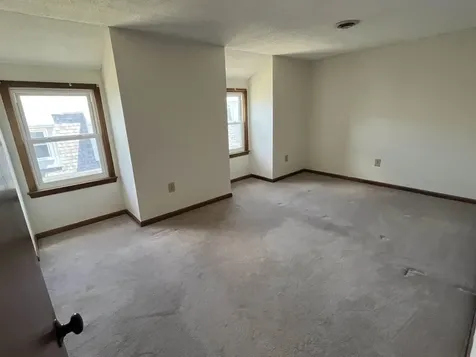 18 Bluestone Drive Nashua NH 03060