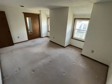 18 Bluestone Drive Nashua NH 03060