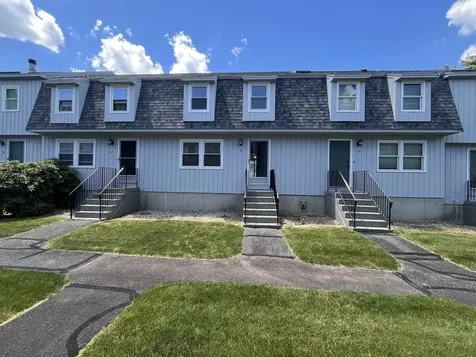 18 Bluestone Drive Nashua NH 03060