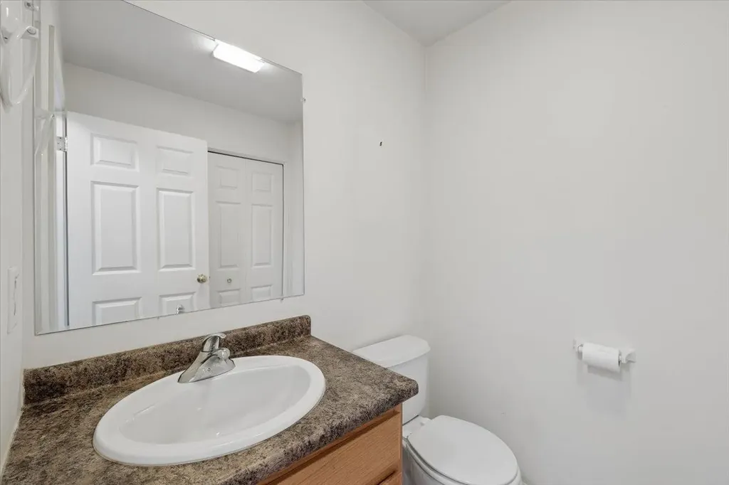 48 Brookview Road Windham NH 03087