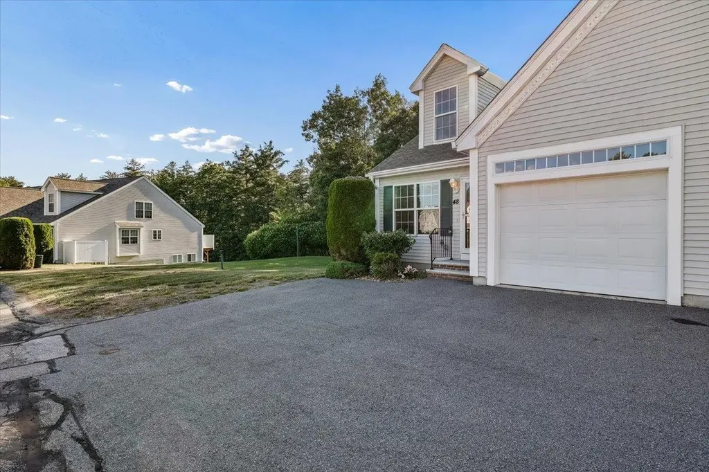 48 Brookview Road Windham NH 03087