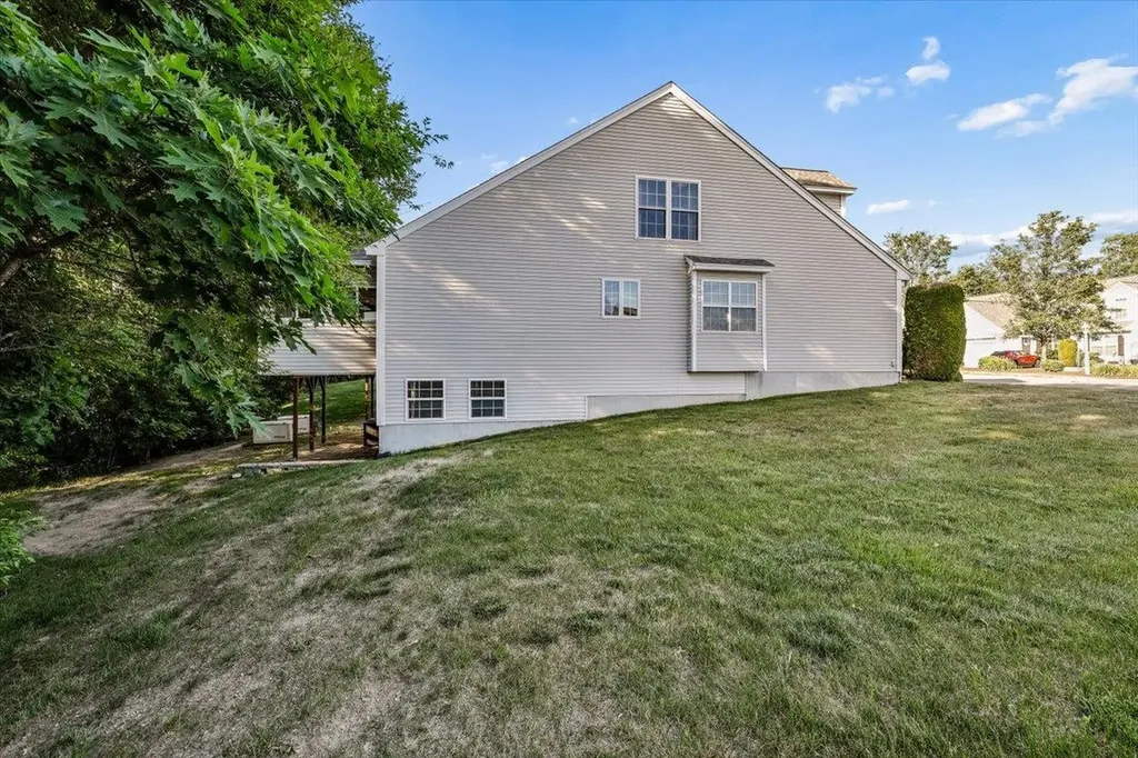 48 Brookview Road Windham NH 03087